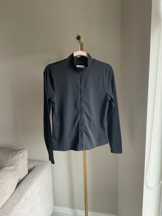 Aritzia Babaton Contour Rise Zip-Up - Picture 2 of 5
